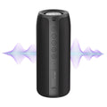 Schwarzer Meacode tragbarer Bluetooth-Lautsprecher mit Schallwellen-Grafik auf weißem Hintergrund