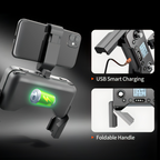 Handyhalterung mit USB-Smart-Ladefunktion und klappbarem Griff vor dunklem Hintergrund